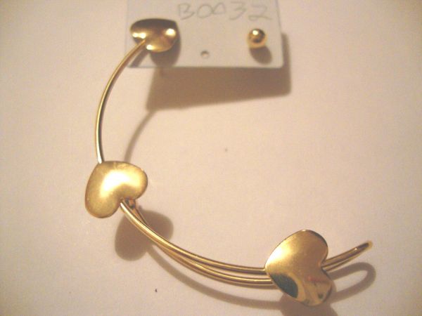 Ear Cuff Corações